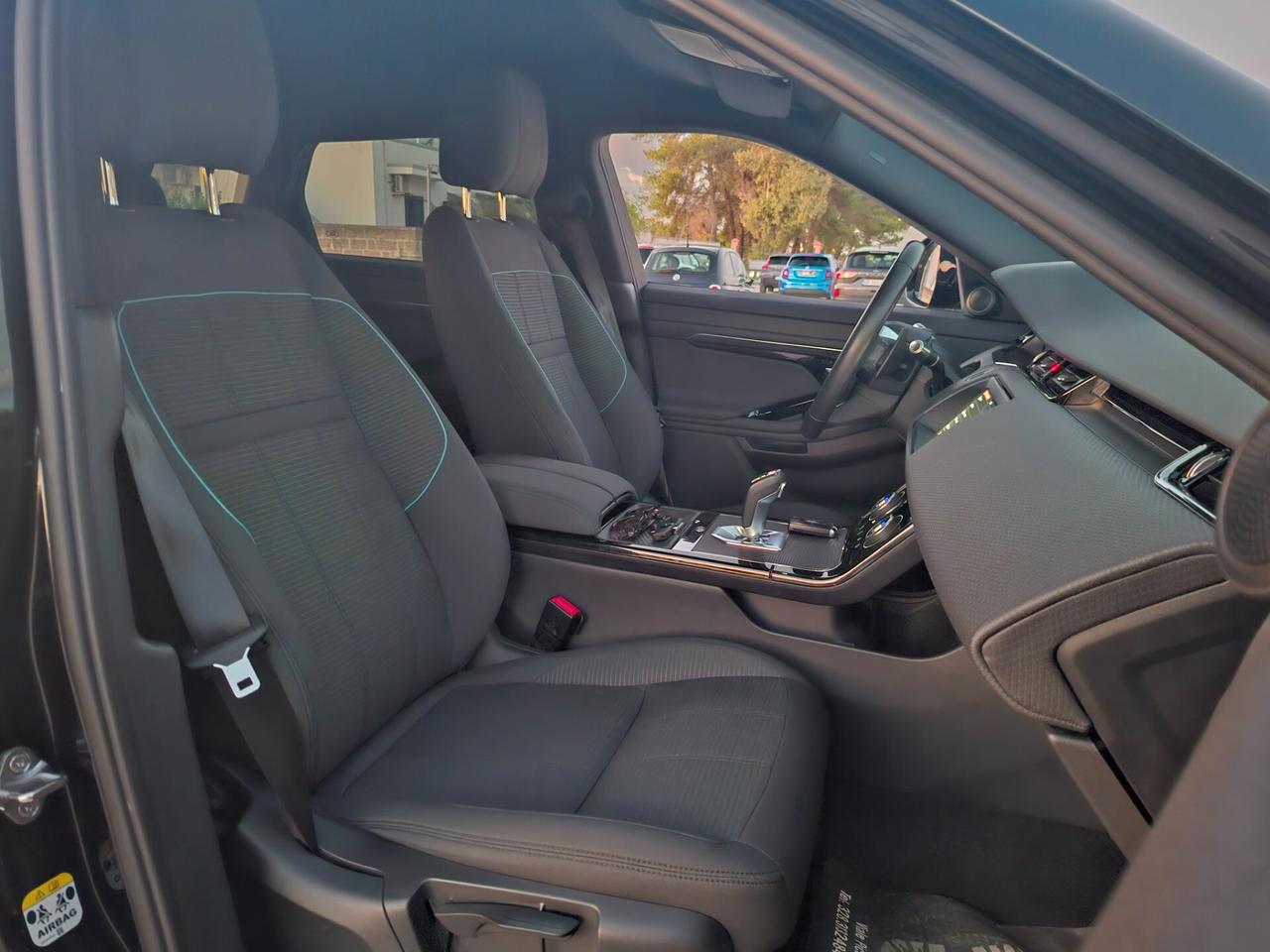 L. R. RANGE ROVER EVOQUE*R-DYNAMIC*TOTAL BLACK*LED*