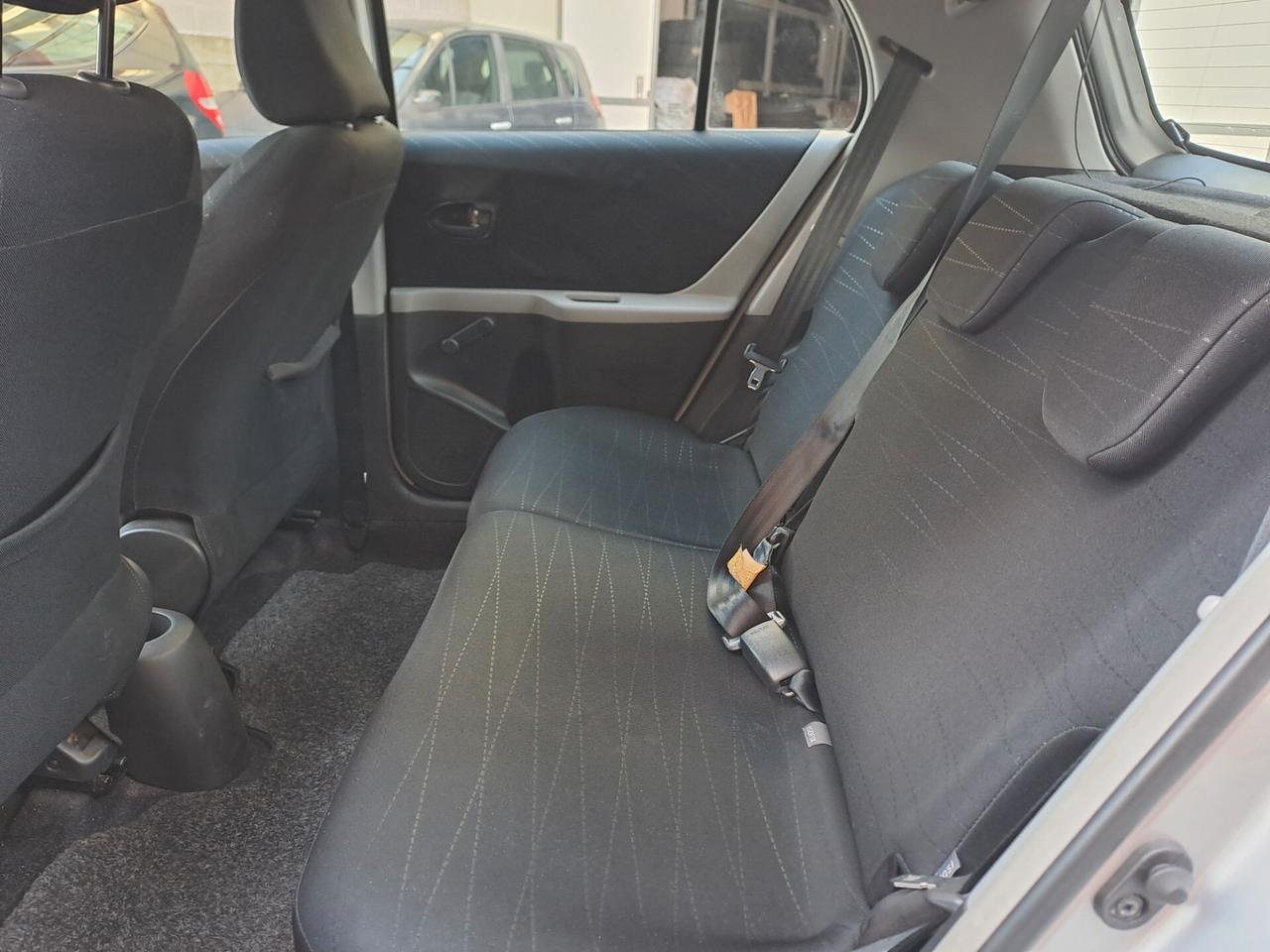 TOYOTA YARIS 1.0 BENZINA *72.000 KM*