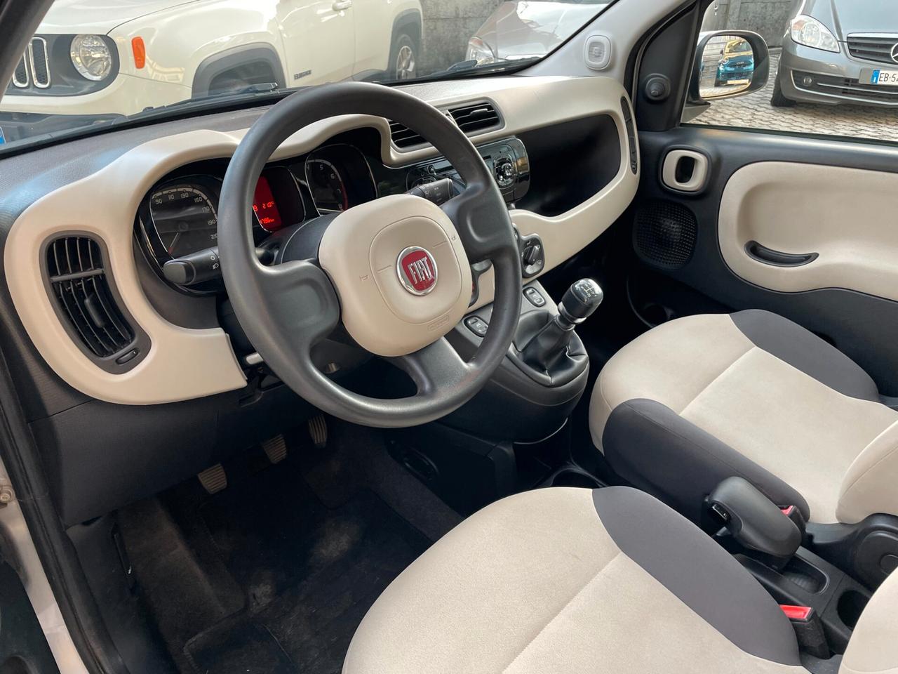 Fiat Panda 1.2 Lounge 69cv E6 IDONEA NEOPATENTATI