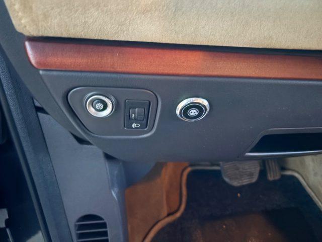 LANCIA Phedra EBNZINA/GPL FINO 09/33 AUTOMATICA 8 POSTI Emblema