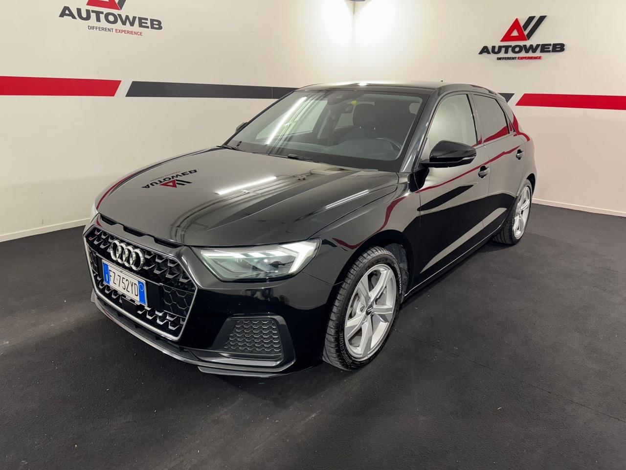 Audi A1 SPB 30 TFSI S tronic Identity Black* NEOPATENATI*