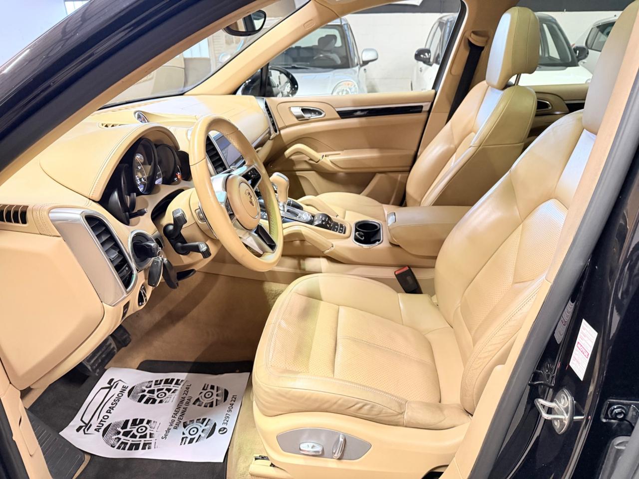 Porsche Cayenne 3.0 Diesel CHRONO TETTO