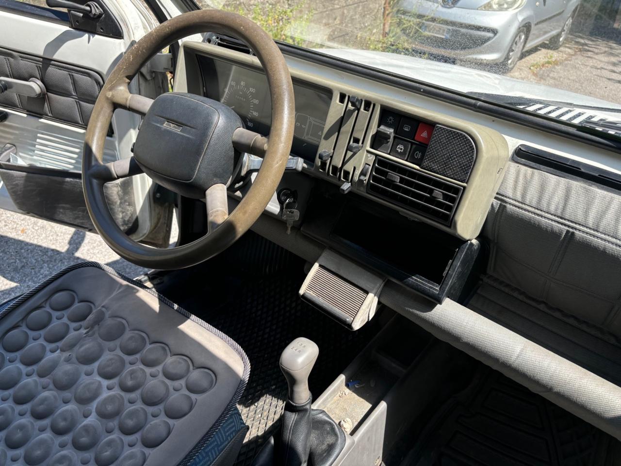 Fiat Panda 900 i.e. cat Young