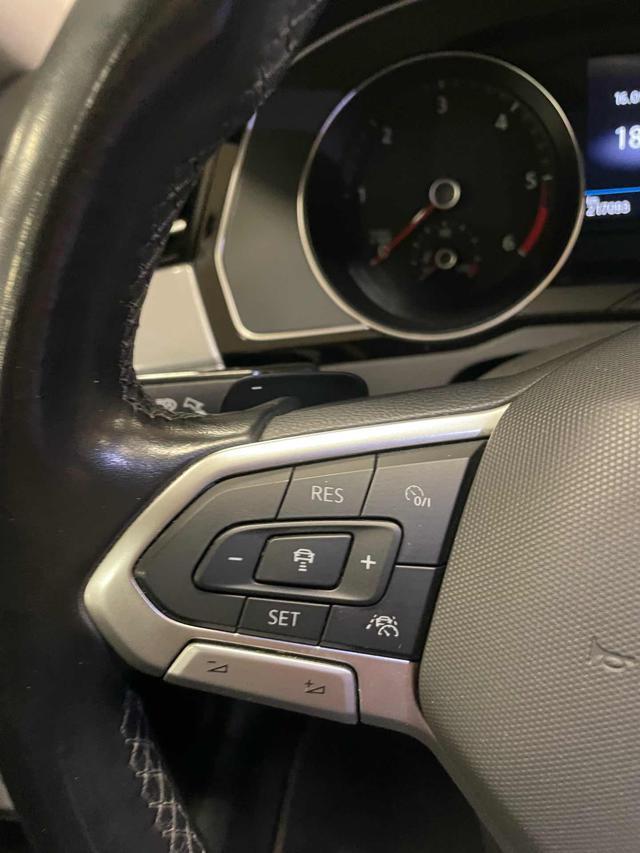 VOLKSWAGEN Passat Variant 2.0 TDI SCR EVO DSG Business**NAVI/TELECAMERA**