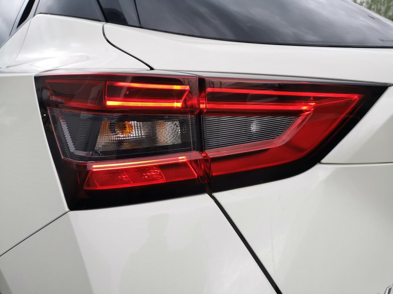 NISSAN Juke II 2020 - Juke 1.6 hev Premiere Edition