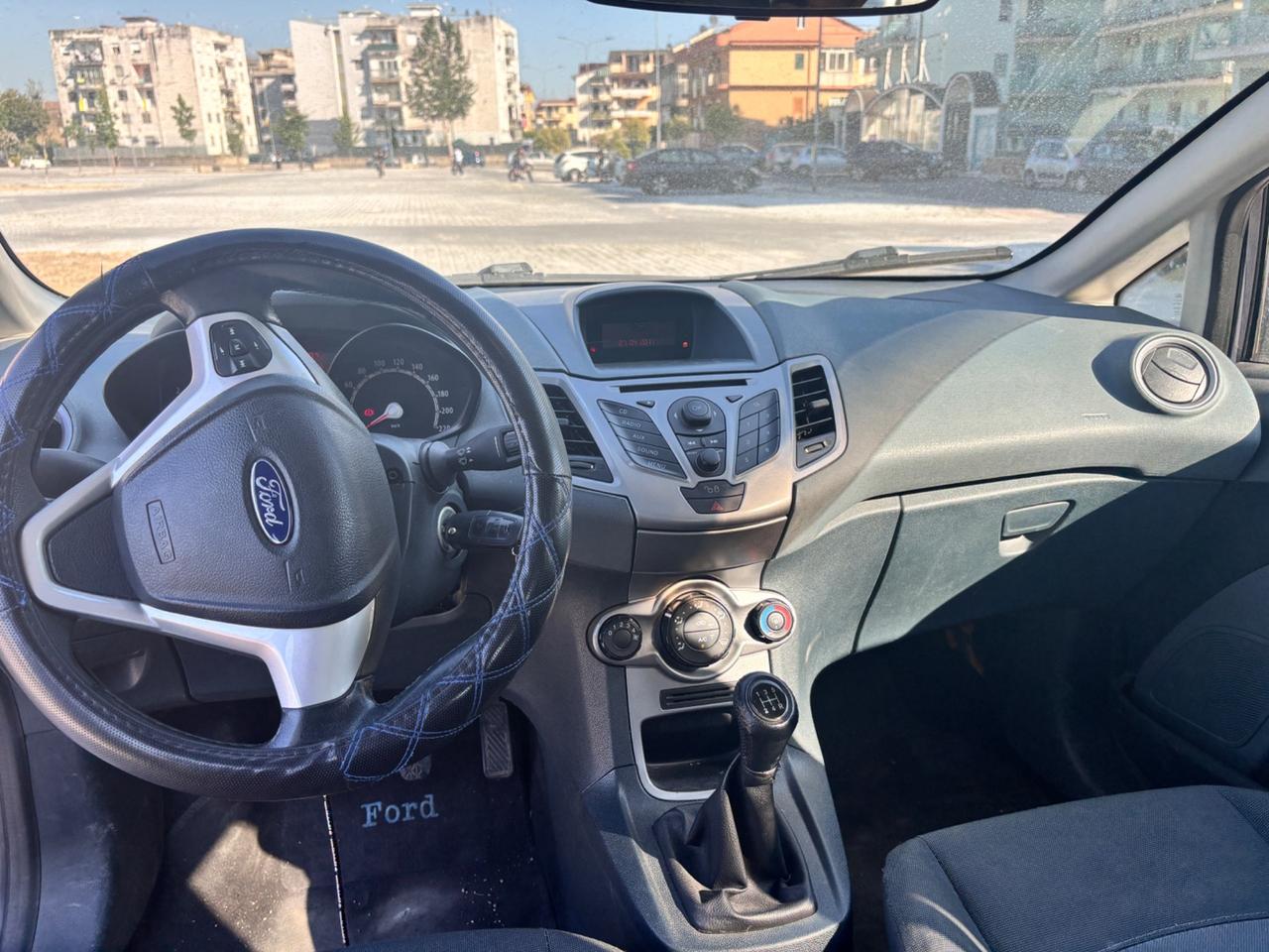 Ford Fiesta 1.4 5 porte Bz.- GPL Titanium