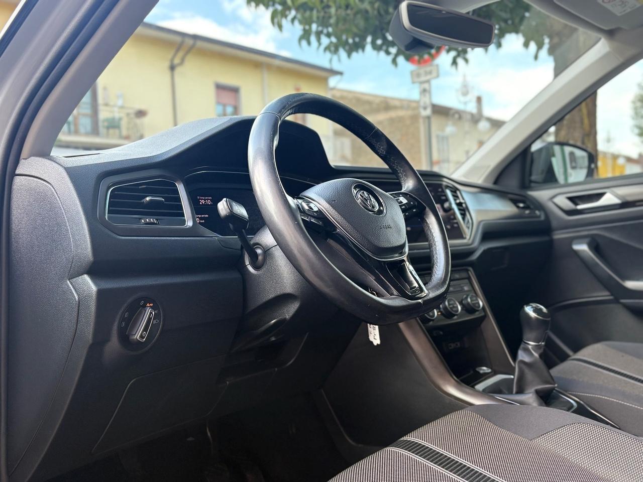 VW T-Roc 1.6 TDI Advanced FULL/LED MYSTIC WHITE