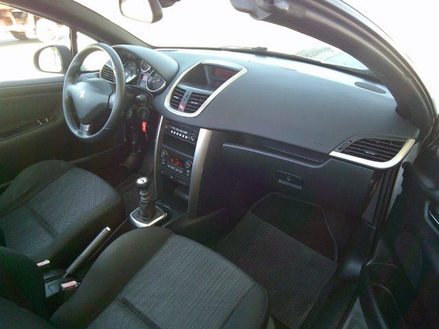 PEUGEOT 207 1.6 8V HDi 112CV CC Allure