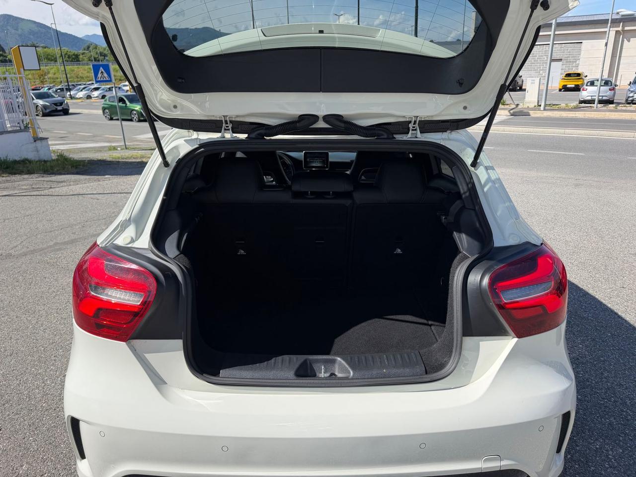 Mercedes-Benz A 200 D Premium *PROMO FINANZ #11144