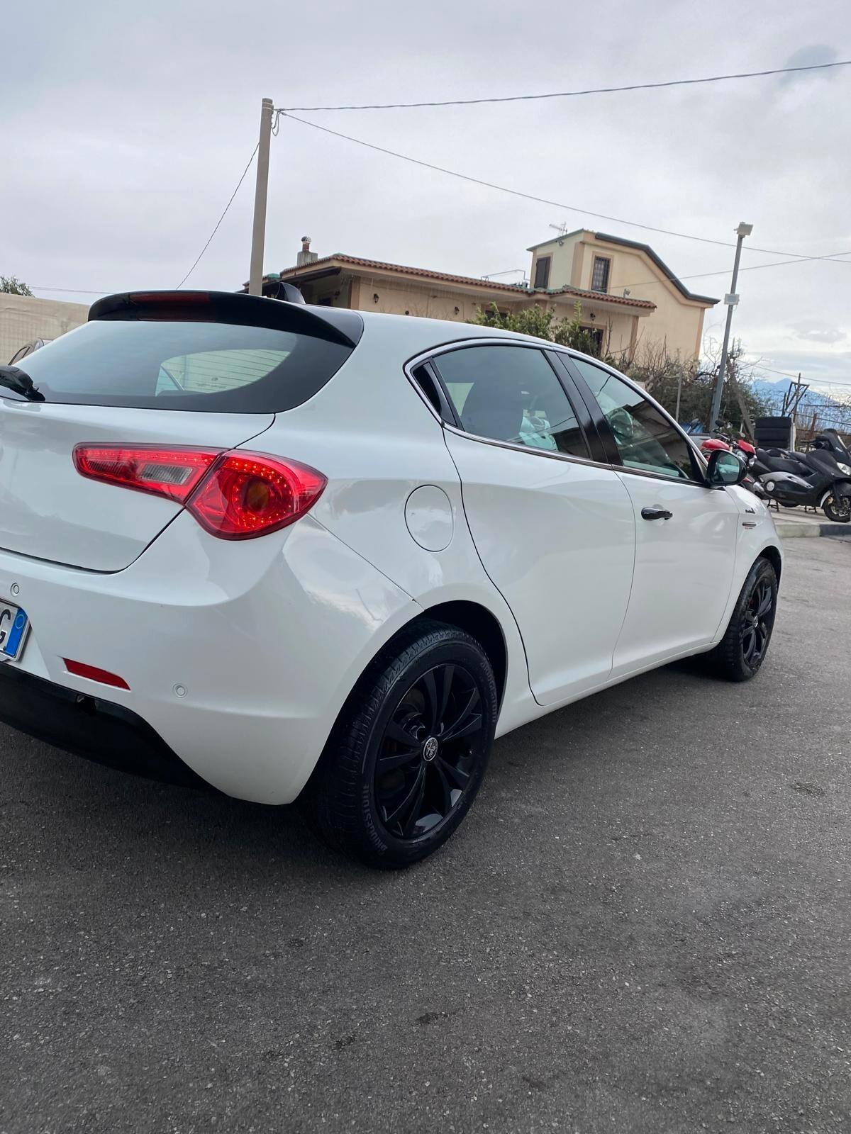 Alfa Romeo Giulietta 1.6 JTDm 105CV