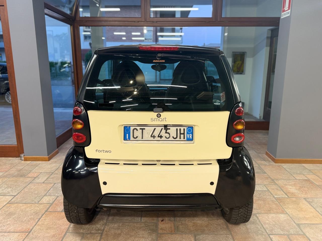 Smart ForTwo 700 coupé pure (37 kW)