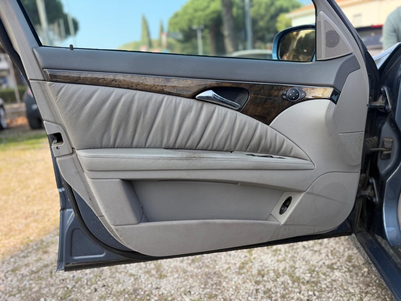 Mercedes-benz E 220 CDI cat Avantgarde Automatico