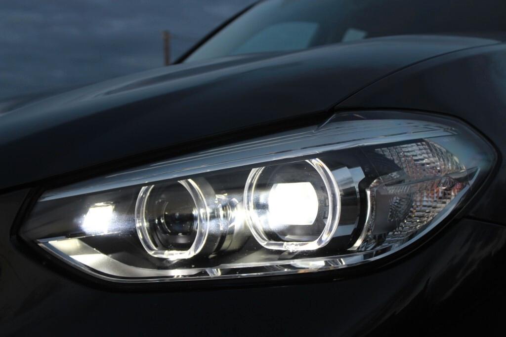 BMW X3 sDrive 150cv Aut. *LED *Carplay