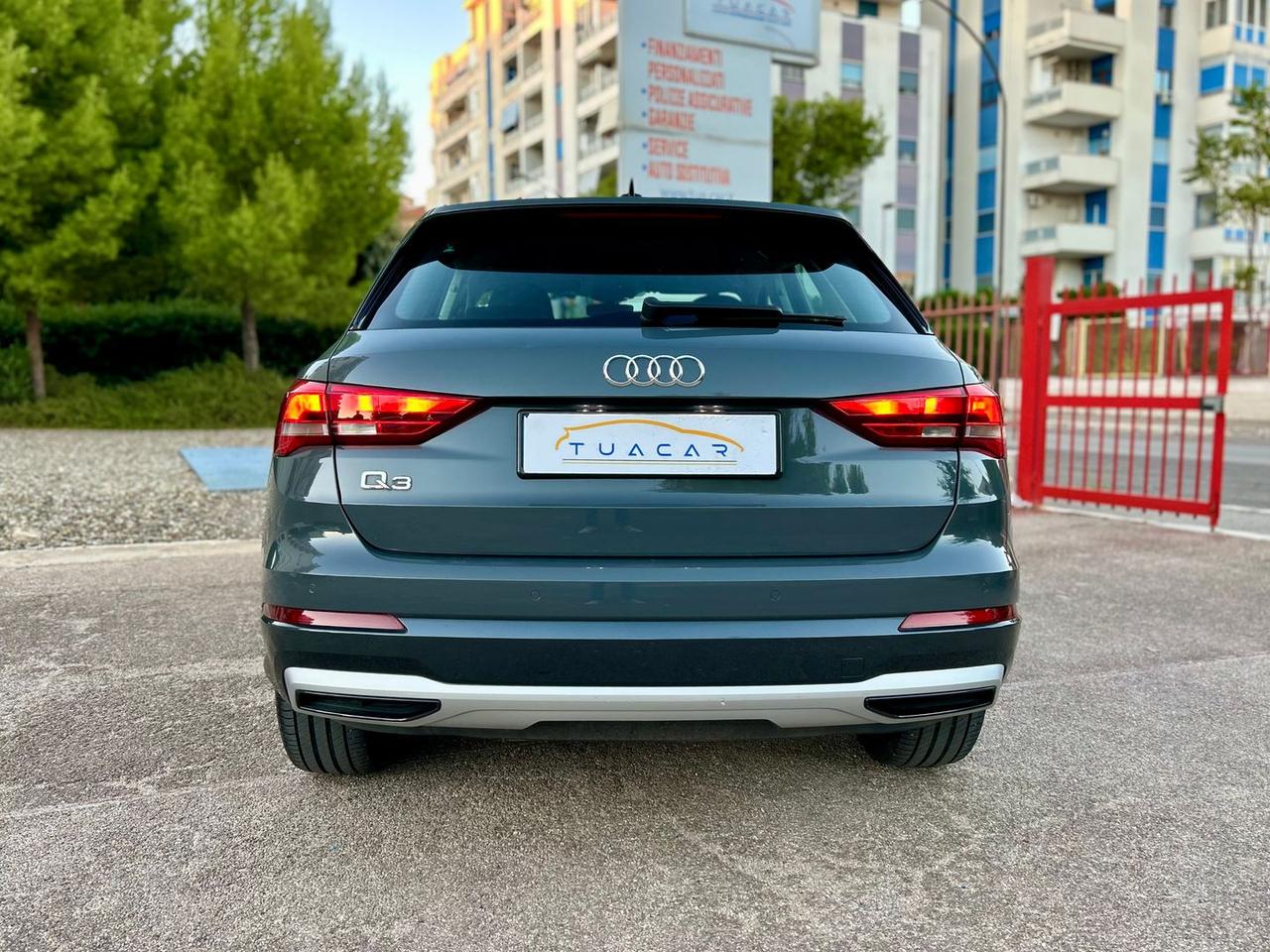 Audi Q3 2.0 35 TDI Business Advanced #6872