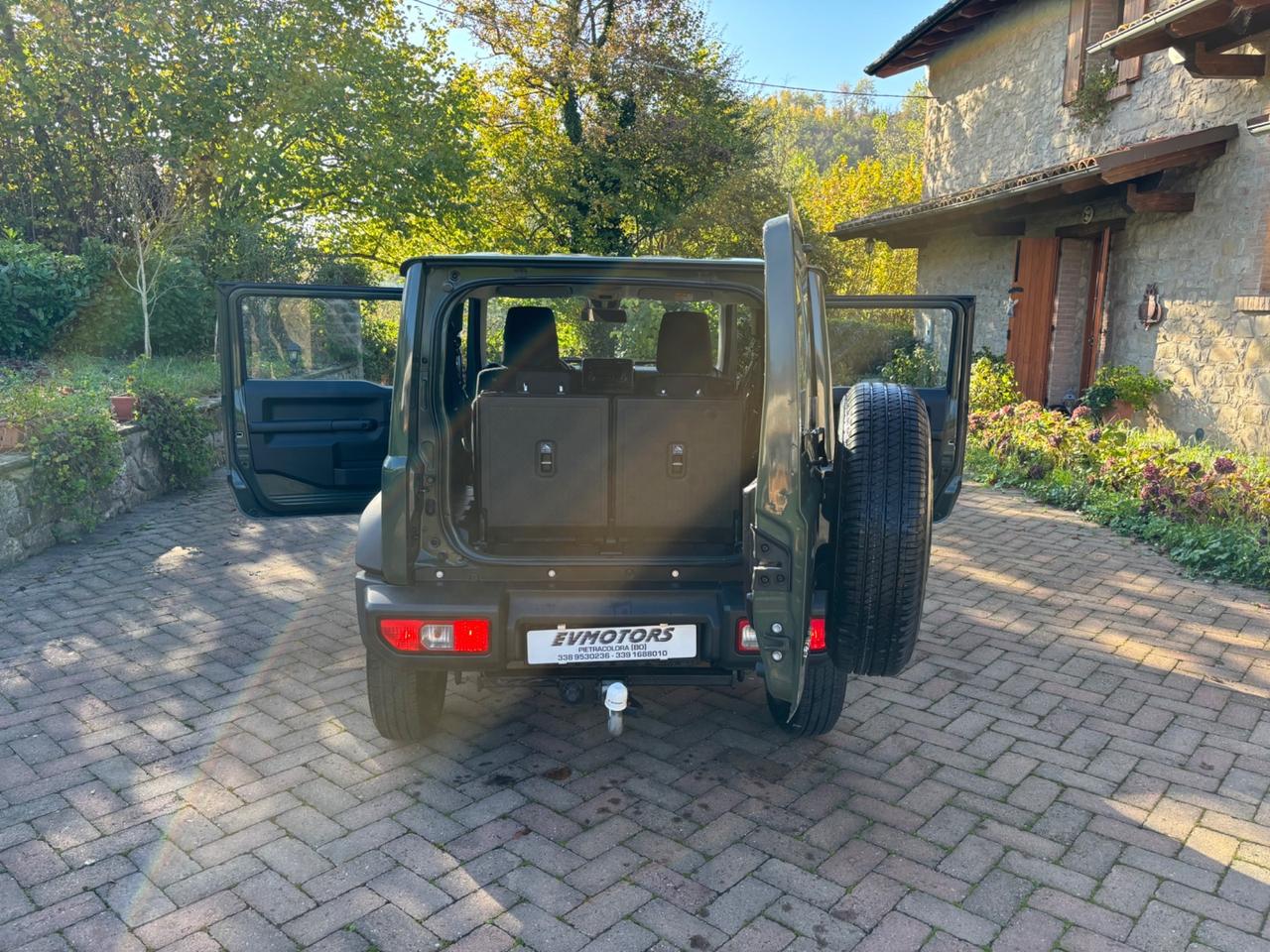 Suzuki Jimny 1.5 5MT Top 4 POSTI - 11/2018