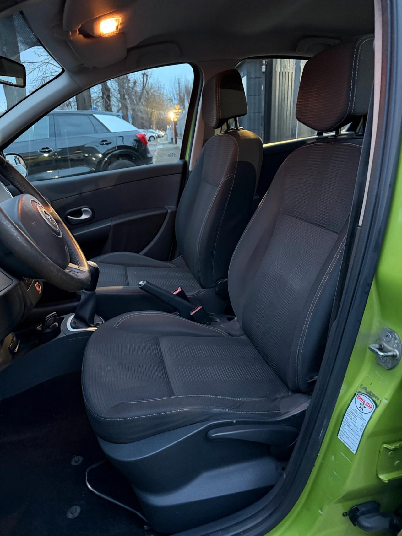 Renault Clio 1.2 16V 5 porte GPL Dynamique 75CV