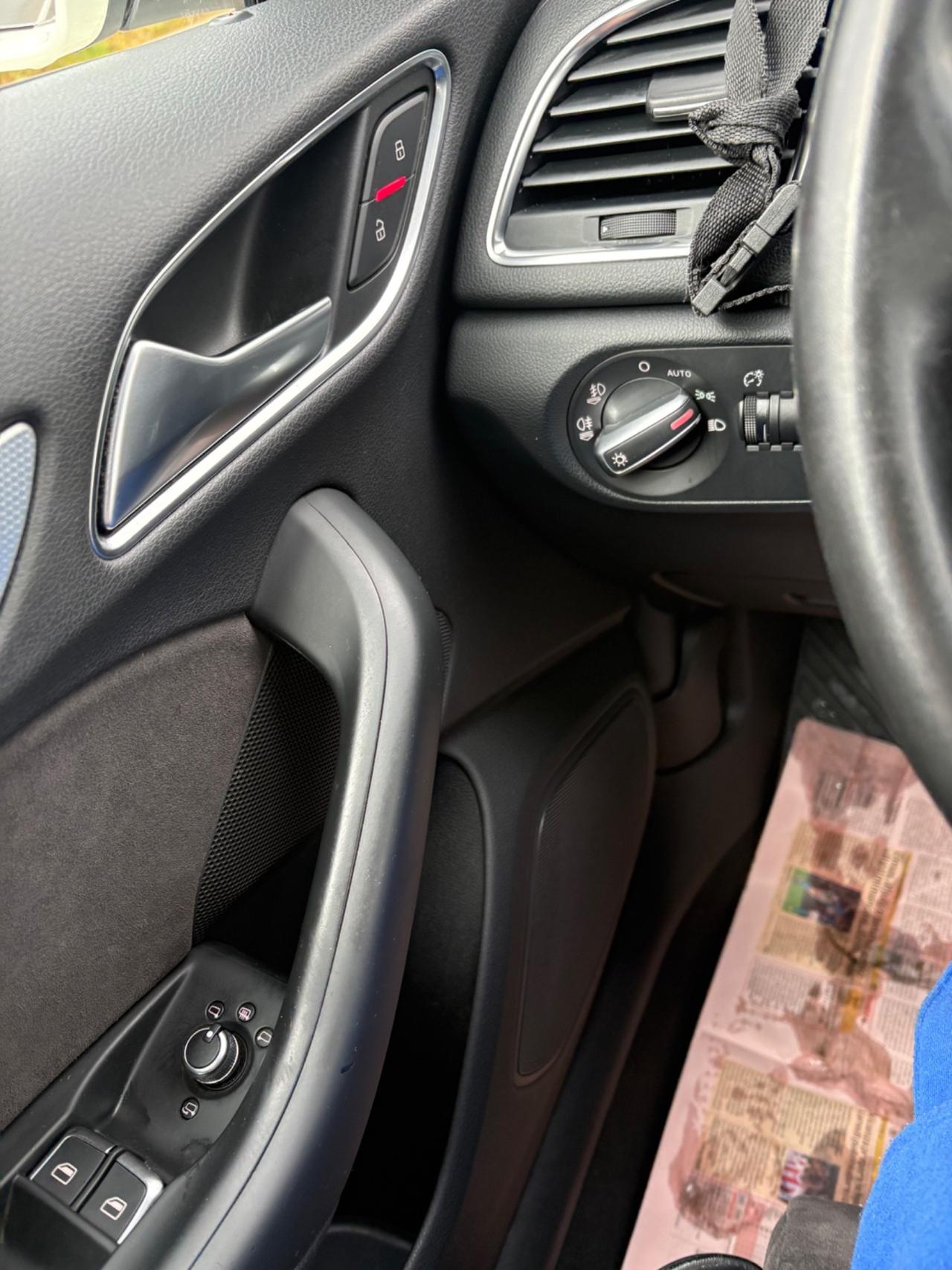 Audi Q3 2.0 TDI quattro S tronic Business Plus