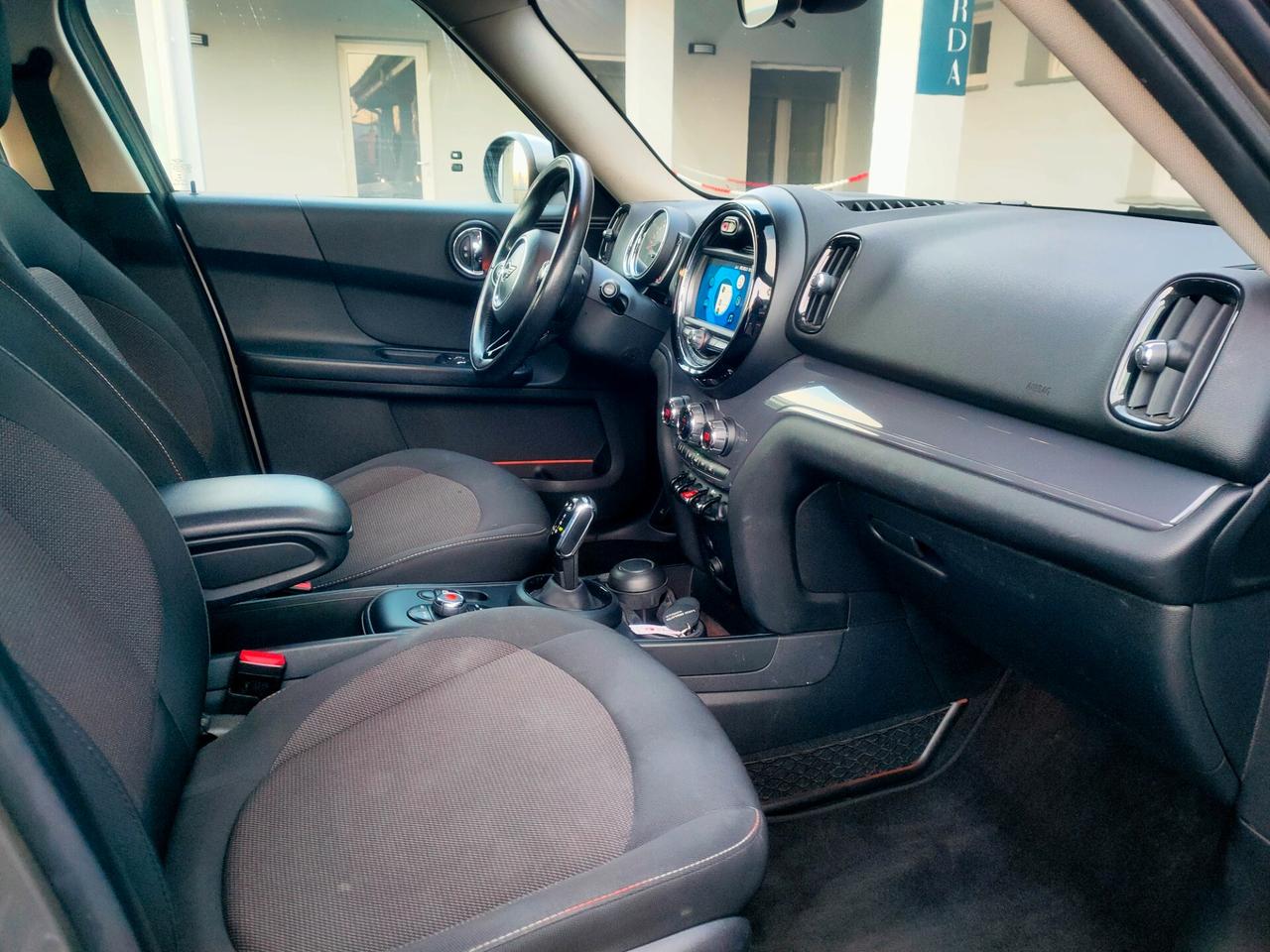 Mini One D Countryman 1.5 Business Automatica iva deducibile neopatentati