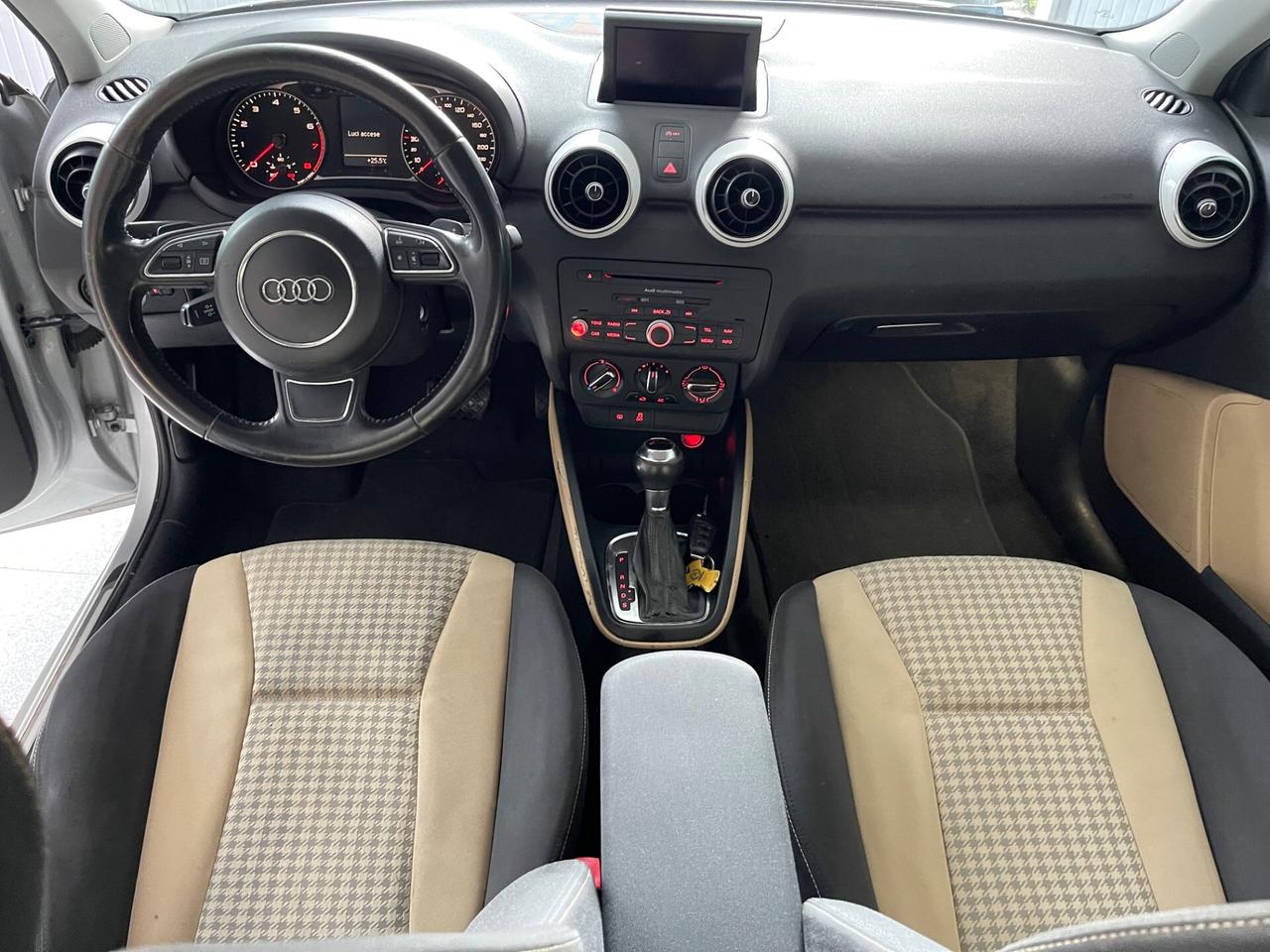 Audi A1 1.4 TFSI S tronic 119g Attraction