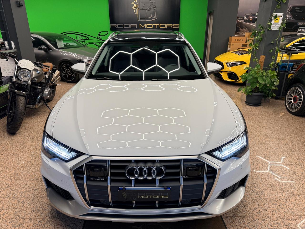 Audi A6 allroad 45 TDI 3.0 quattro S tronic Business Advanced