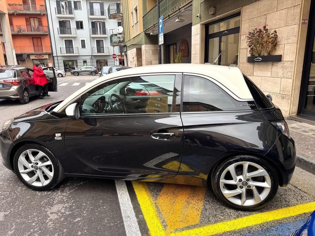 Opel Adam 1.4 87 CV GPL Tech White/Black Link