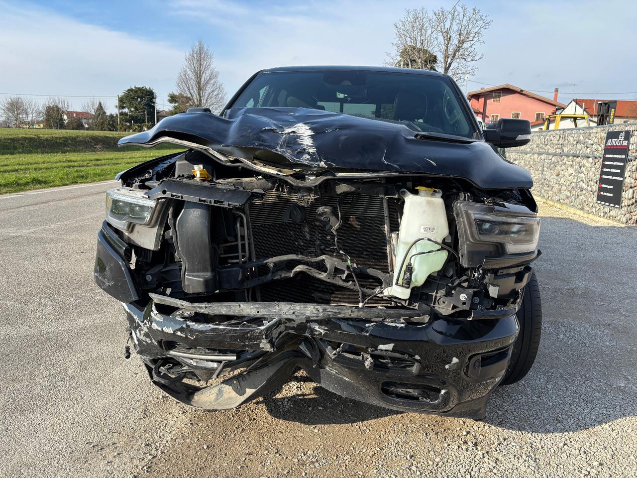 Dodge RAM 1500 LIMITED 5.7 EMI V8