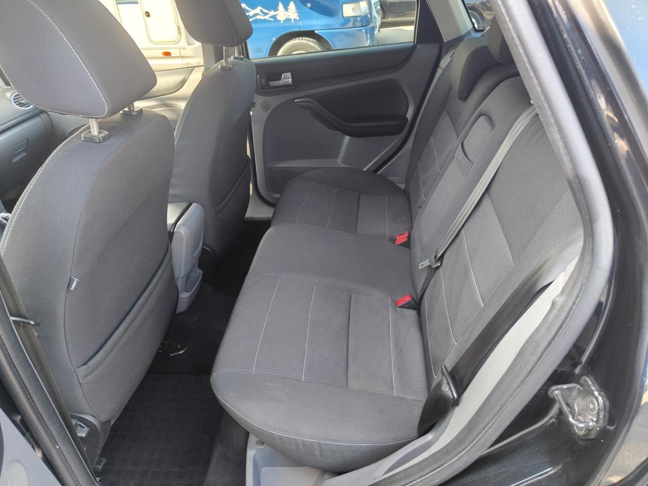 Ford Focus 1.6 TDCi SW Titanium gancioTraino 2010