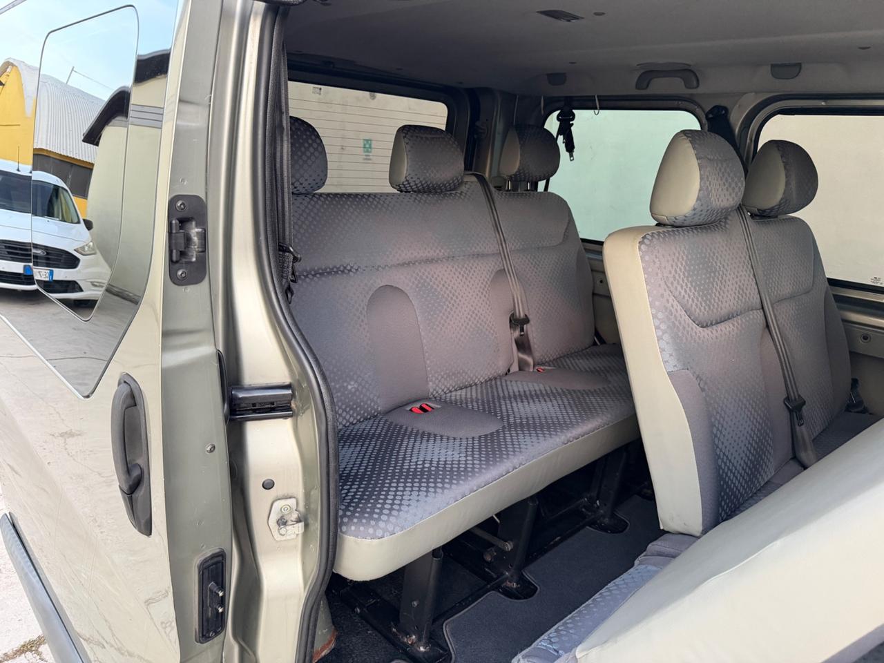 Renault Trafic 2.0 dCi/115 Cv 9 Posti Clima Gancio T.