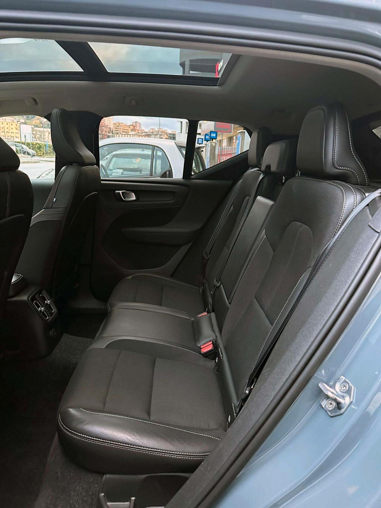 Volvo XC40 T5 Twin Engine Geartronic Hybrid Plug in R-design Tetto Apribile