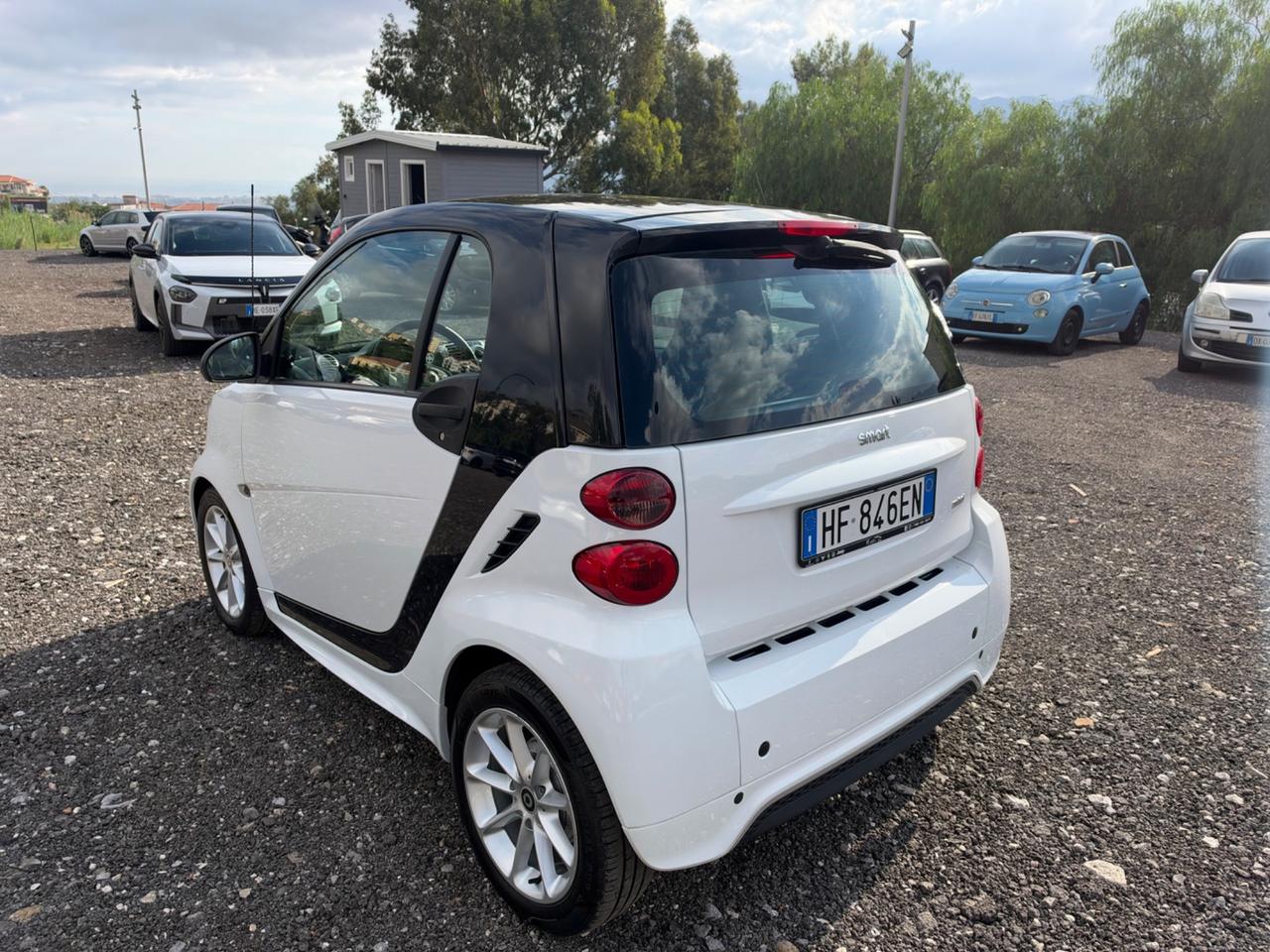 Smart ForTwo 1000 52 kW MHD coupé passion