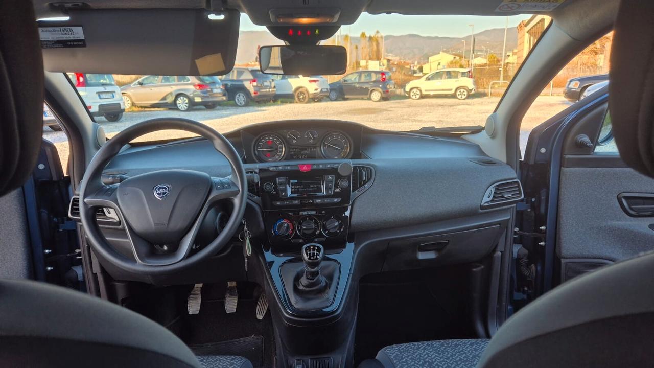 Lancia Ypsilon 1.0 FireFly 5 porte S&S Hybrid UnYca