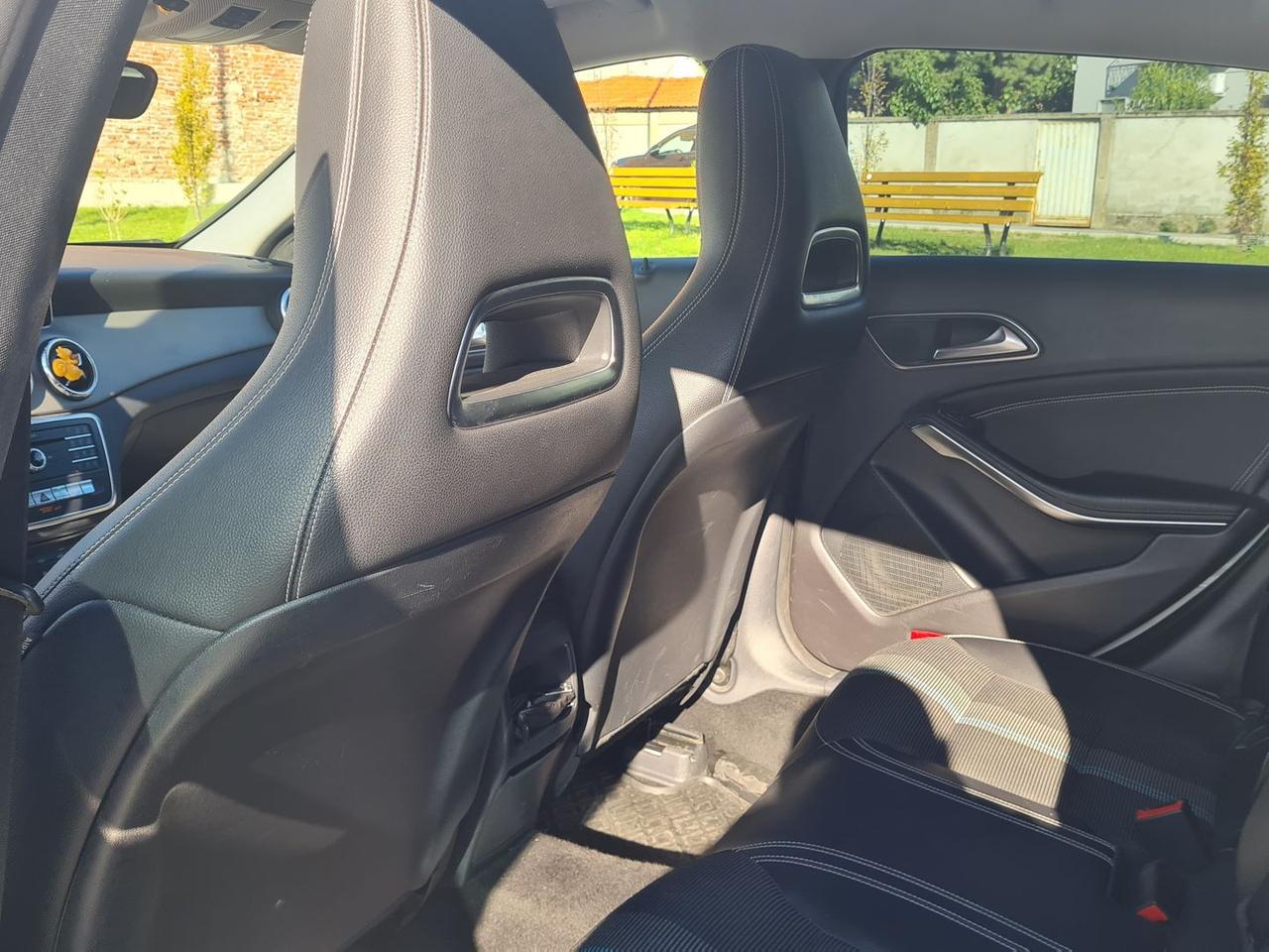 Mercedes-Benz CLA 180 D SPORT #6672