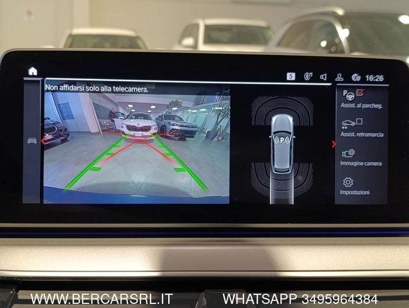 BMW Serie 5 520d 48V xDrive Business*LED*PACCHETTO LUCI*SEDILI IN PELLE*PDC*TELECAMERA*