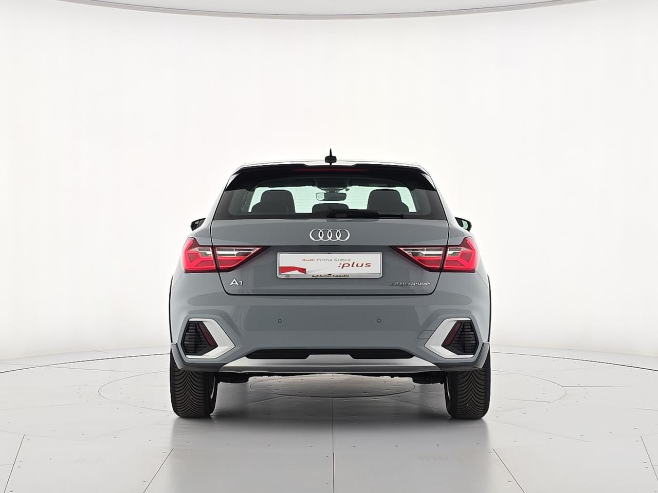 Audi A1 citycarver 30 1.0 tfsi admired 110cv