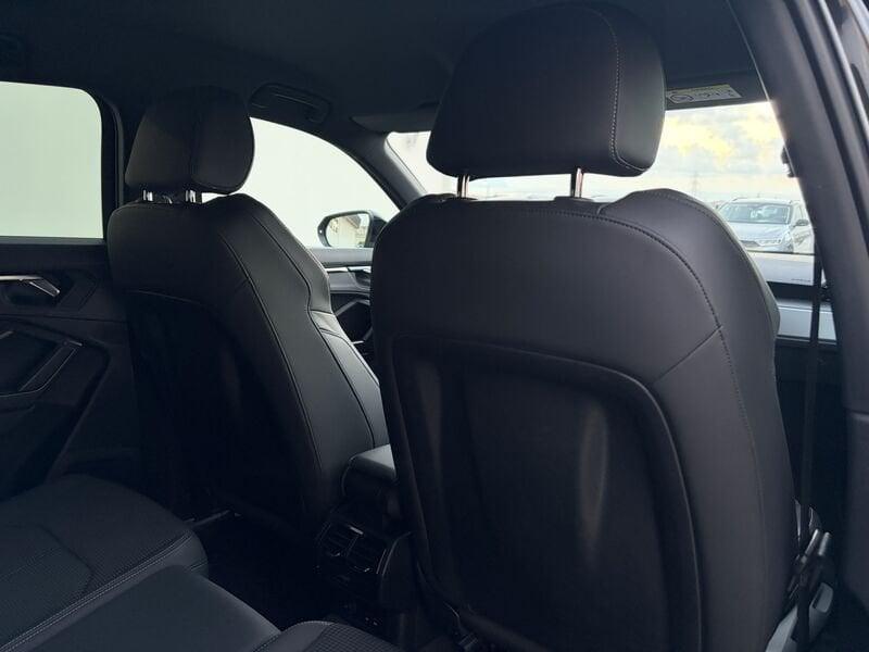 Audi Q3 SPB S line interno ed esterno 2.0 TDI 150CV S-Tronic quattro 35
