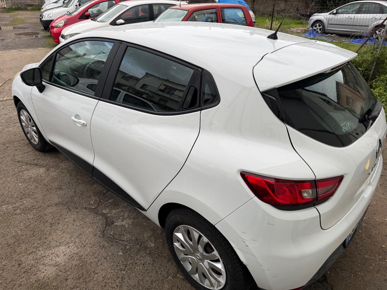 Renault Clio 1.2 75CV 5 porte Live 74 mila km