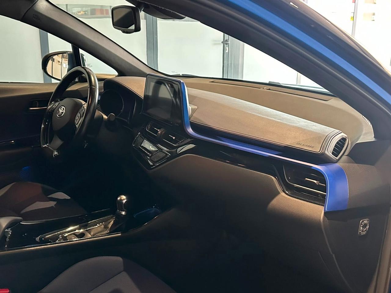 Toyota C-HR 1.8 Hybrid E-CVT Lounge