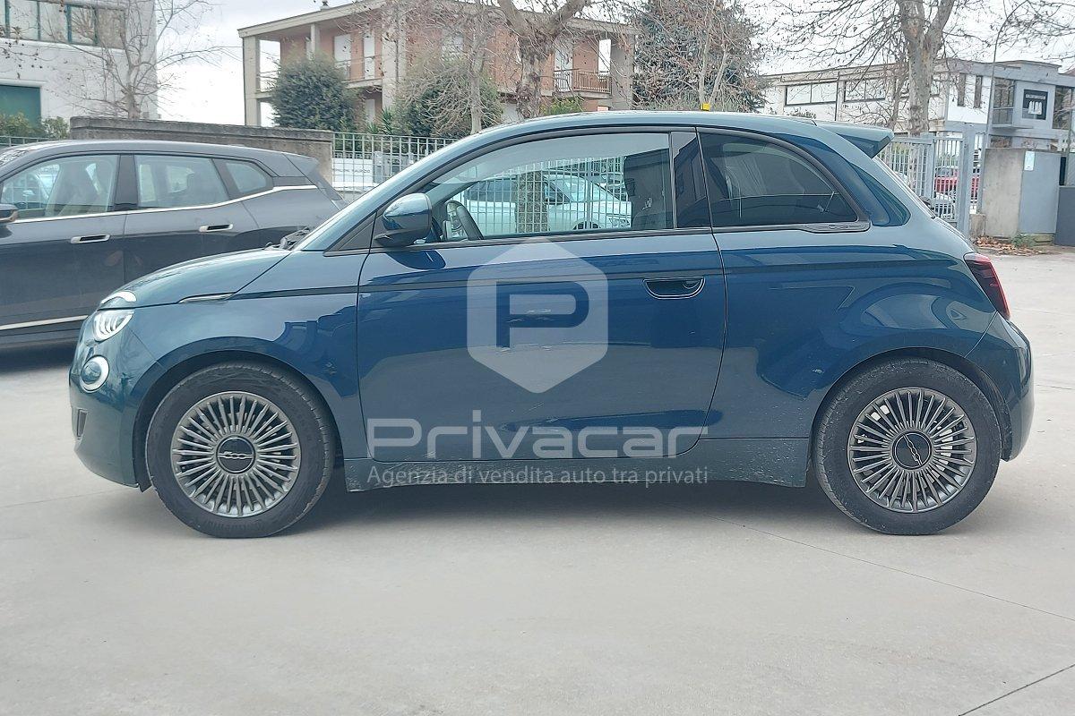 FIAT 500e 3+1 42 kWh Icon