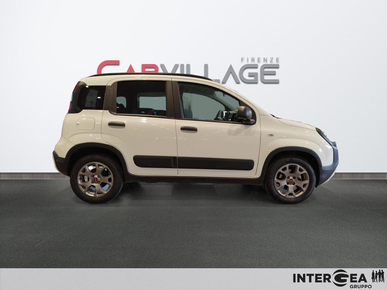 FIAT Panda 1.0 firefly hybrid City Cross s&s 70cv 5p.ti