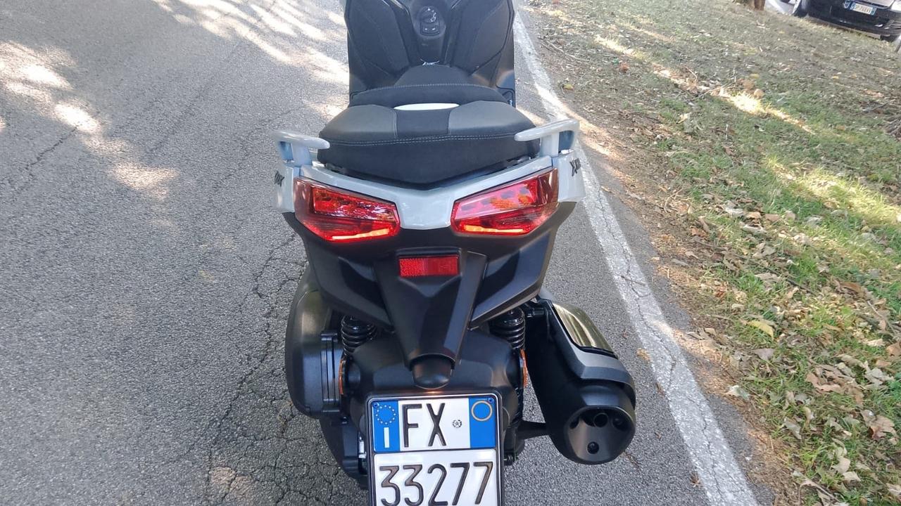 Yamaha X-Max 300 Tech Max