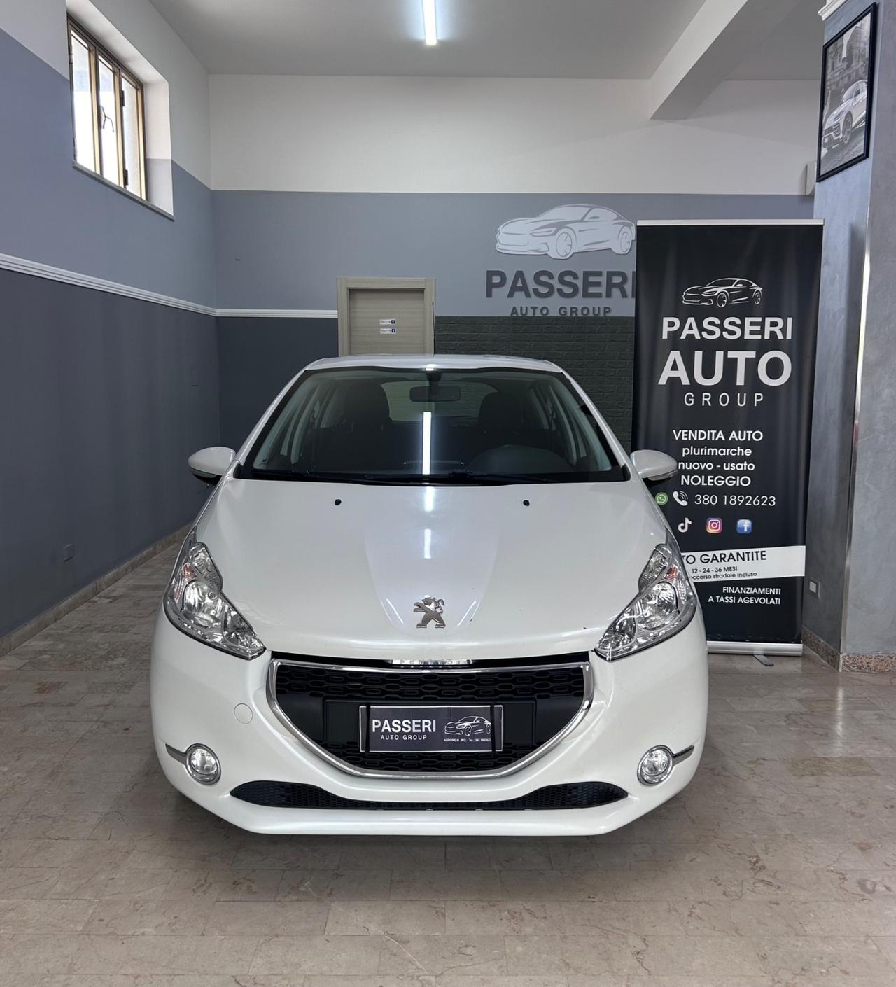 Peugeot 208 1.4 HDi 68 CV 5 porte Allure