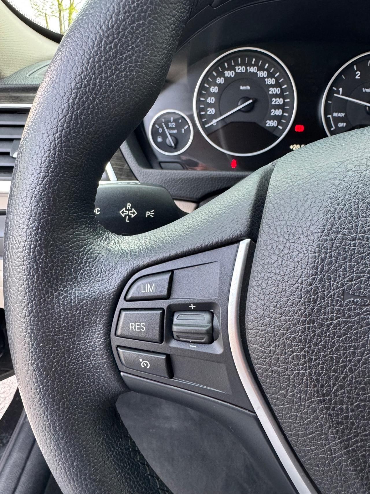 Bmw 320 320d xDrive Luxury