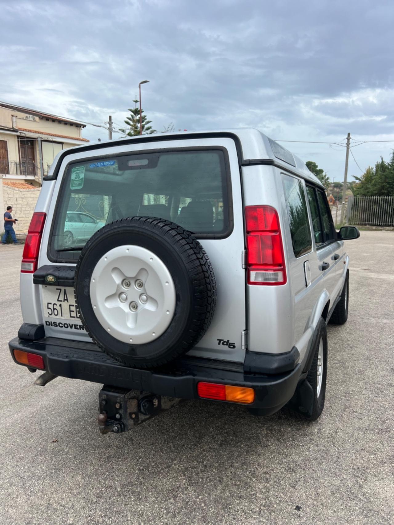 Land Rover Discovery 2.5 Td5 5 porte SE