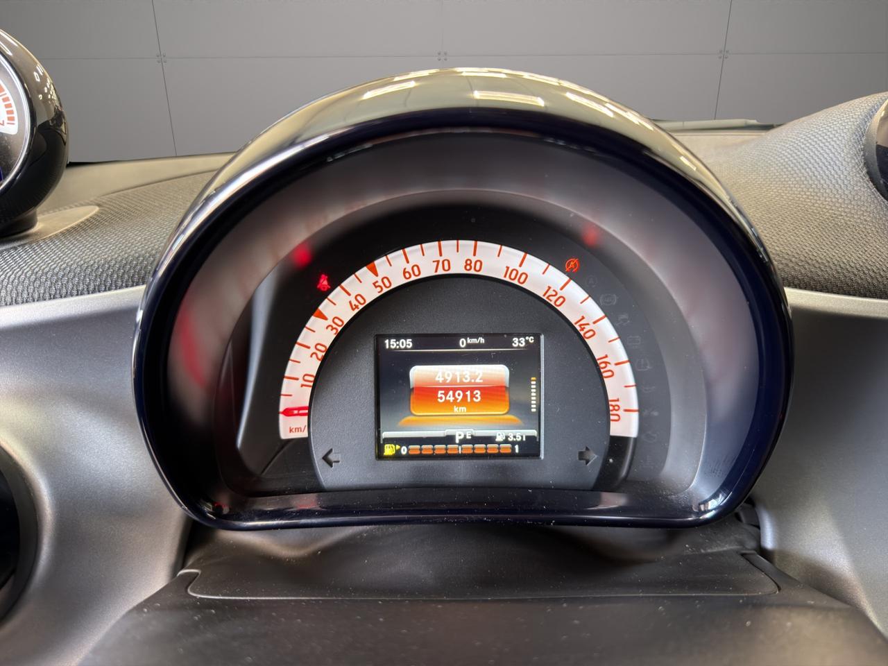 Smart fortwo coupe 0.9 Passion Turbo 90cv - Unico proprietario - Promo finanziamento - Cerchi in lega 16" - Luci Led - Tetto panoramico - Schermo touch - Sport Pack