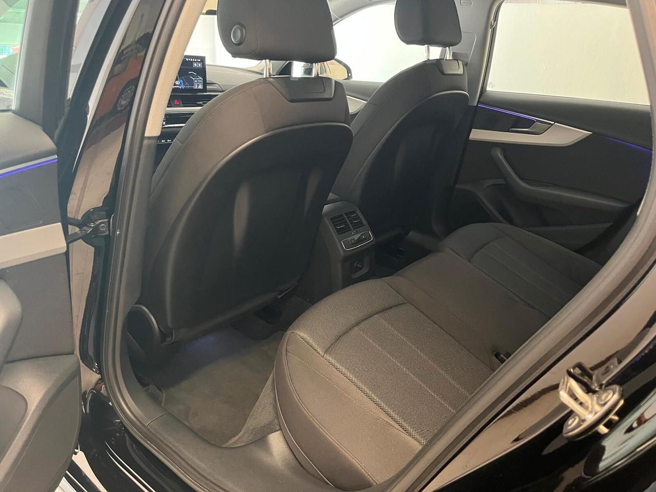 Audi A4 30 TDI Advanced S tronic