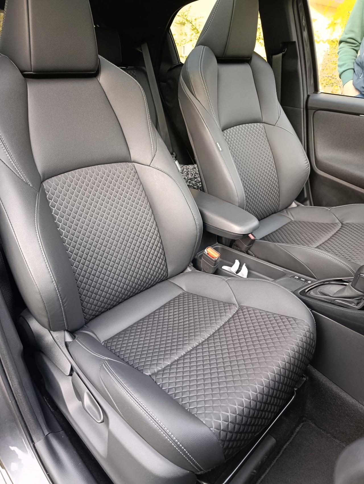 Toyota Yaris 1.5 Full Hybrid Lounge #GM