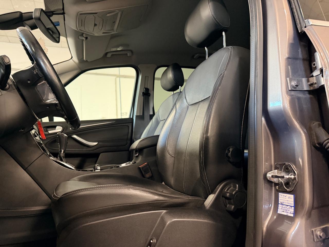 Ford S-Max 2.0 TDCi 163CV Powershift New Titanium