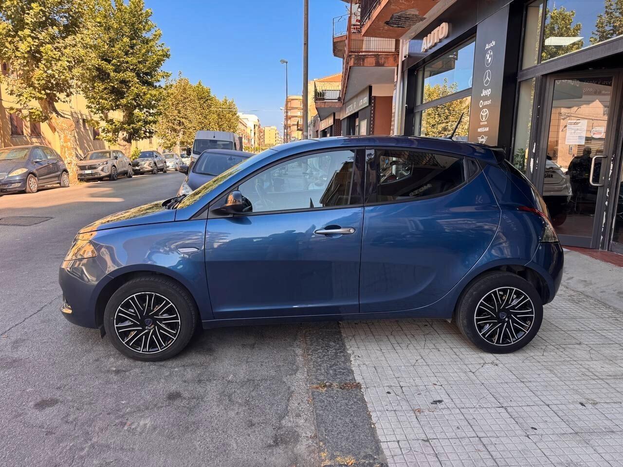 Lancia Ypsilon 1.0 FireFly HYBRID – UNICO PROPRIETARIO