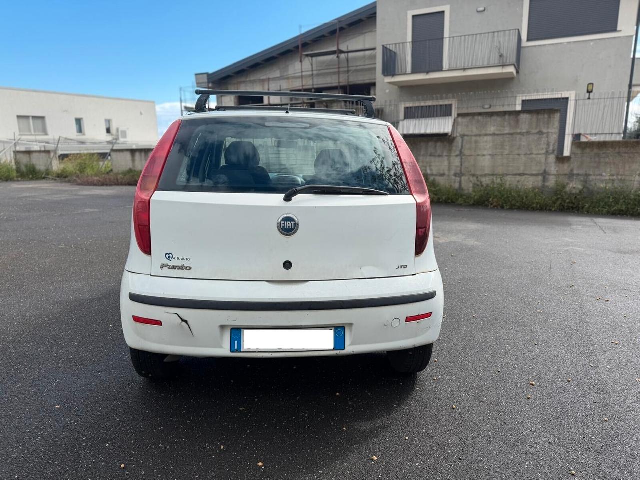 Fiat Punto 1.9 JTD 5 porte N1