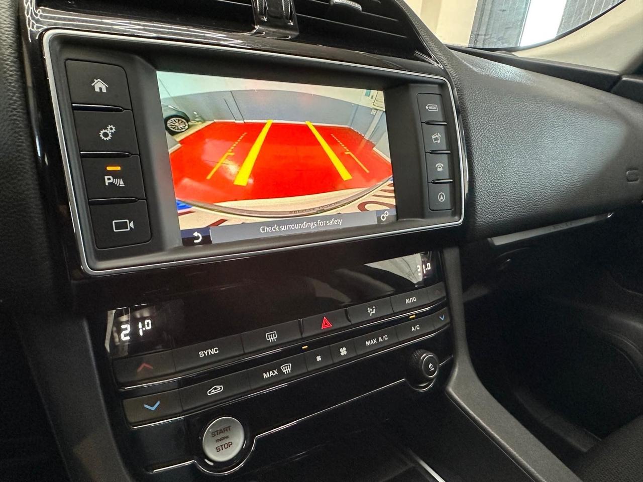 Jaguar F-Pace 2.0 D 180 CV AWD aut. R-Sport